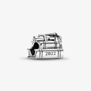 Pandöra 2022 Graduation Charm 790790C00